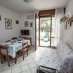 In 25066 * Rosolina Mare